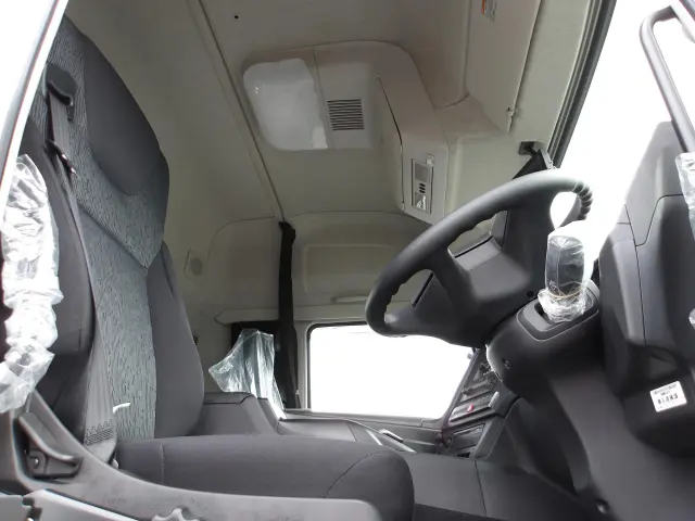 三菱 スーパーグレート 2RG-FP84VDR(2WD)の写真17