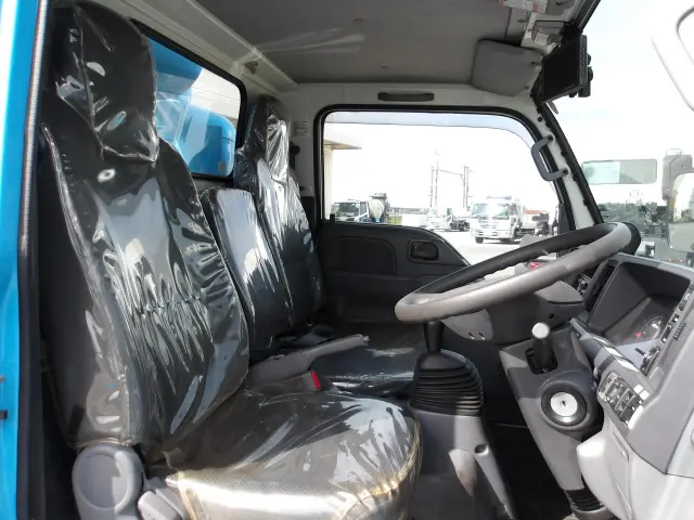 いすゞ エルフ TPG-NKR85N(2WD)の写真20