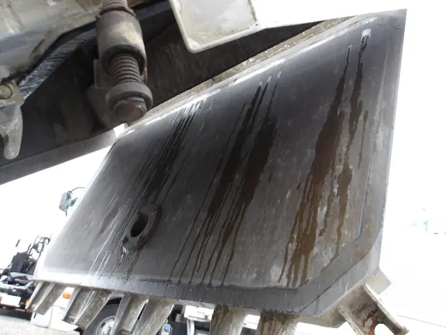 いすゞ ギガ QPG-CXZ77BT(6x4)の写真9