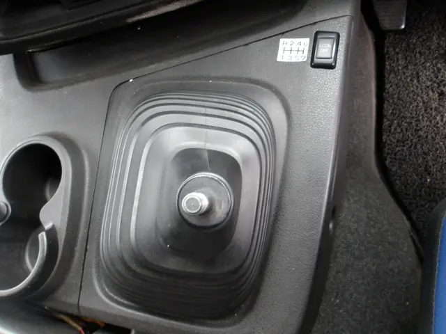 いすゞ ギガ QPG-CXZ77BT(6x4)の写真24