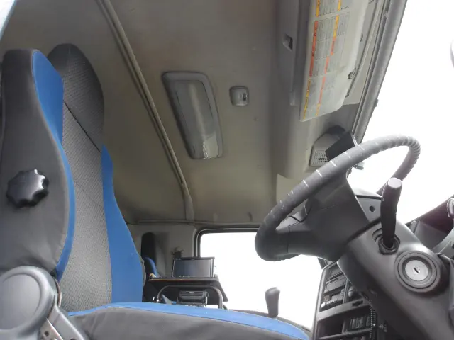 いすゞ ギガ QPG-CXZ77BT(6x4)の写真20