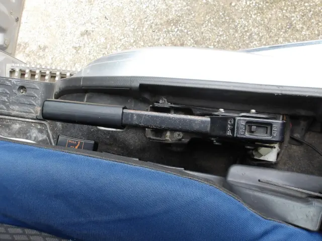 いすゞ ギガ QPG-CXZ77BT(6x4)の写真26