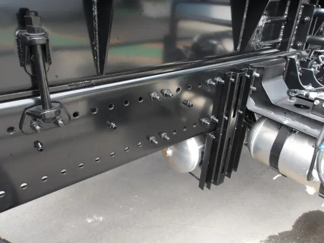 日野 プロフィア 2DG-FS1AHE(6x4)の写真14