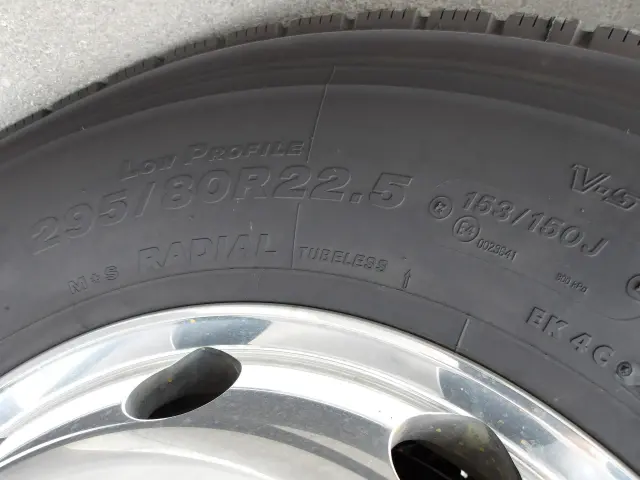 日野 プロフィア 2DG-FS1AHE(6x4)の写真17