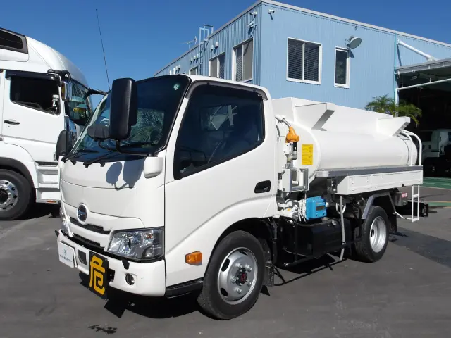 日野 デュトロ 2DG-XZU675M(4WD)の写真1