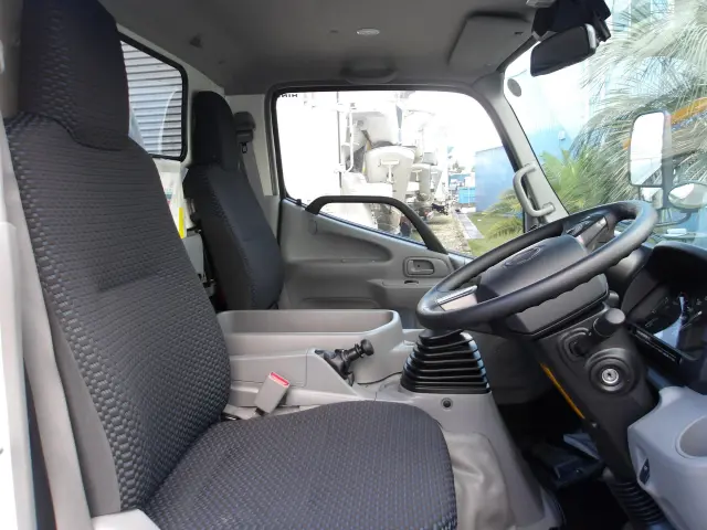 日野 デュトロ 2DG-XZU675M(4WD)の写真20