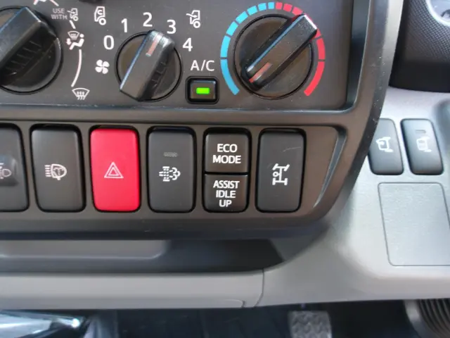 日野 デュトロ 2DG-XZU675M(4WD)の写真22