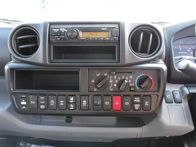 日野 デュトロ 2DG-XZU675M(4WD)の写真23