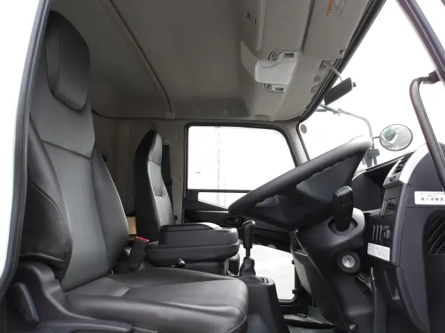 三菱 ファイター 2KG-FK62F(2WD)の写真18
