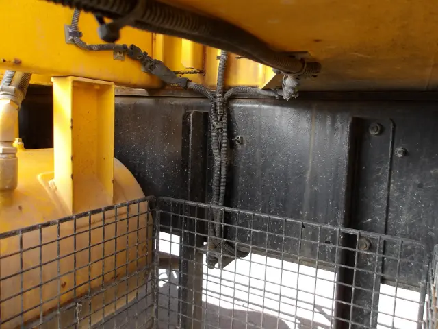 いすゞ ギガ 2PG-CYZ77CM(6x4)の写真15