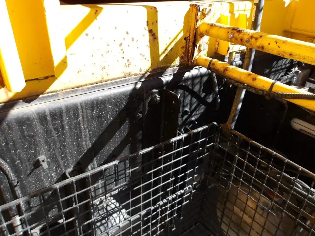 いすゞ ギガ 2PG-CYZ77CM(6x4)の写真16