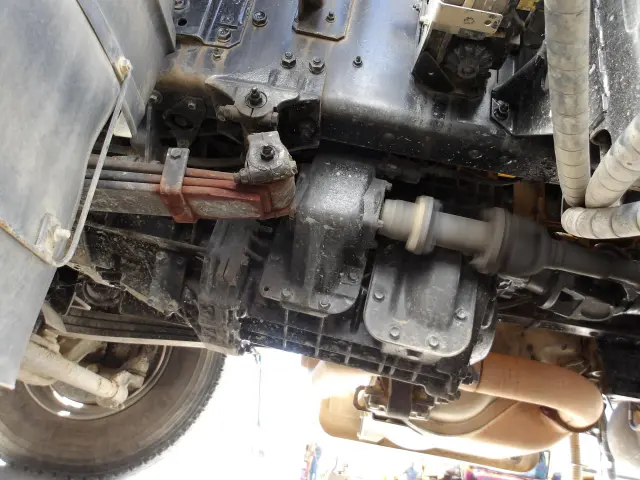 いすゞ ギガ 2PG-CYZ77CM(6x4)の写真18