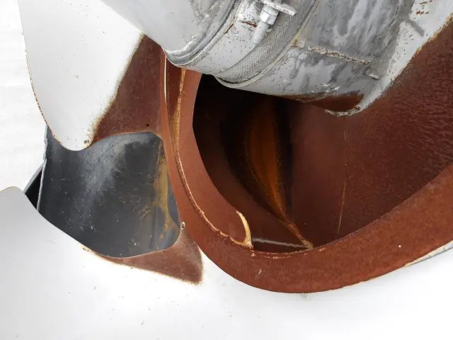 いすゞ エルフ 2RG-NKR88N(2WD)の写真10