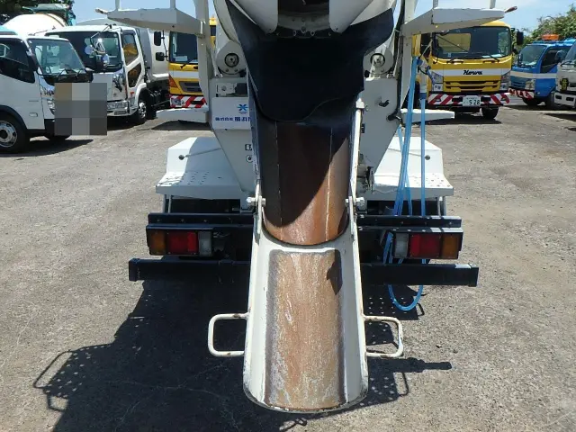 いすゞ エルフ 2RG-NKR88N(2WD)の写真11