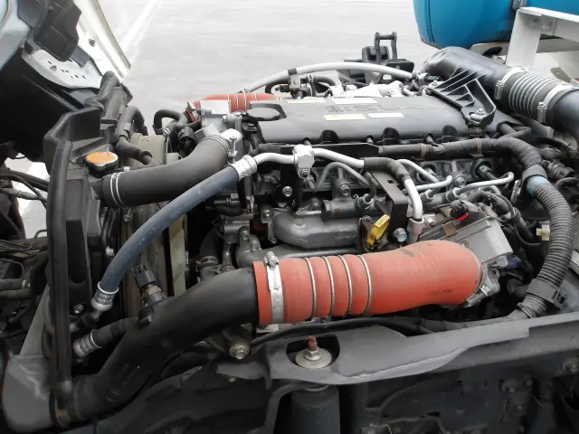 いすゞ エルフ 2RG-NKR88N(2WD)の写真18