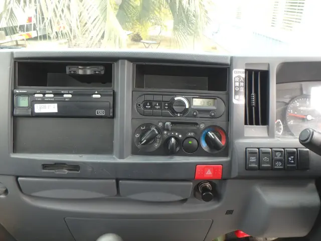 いすゞ エルフ 2RG-NKR88N(2WD)の写真20