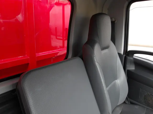 いすゞ フォワード 2RG-FRR90S2(2WD)の写真18