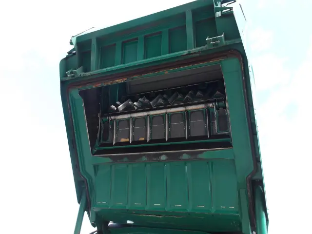 日野 レンジャー 2KG-FC2ABA(2WD)の写真11