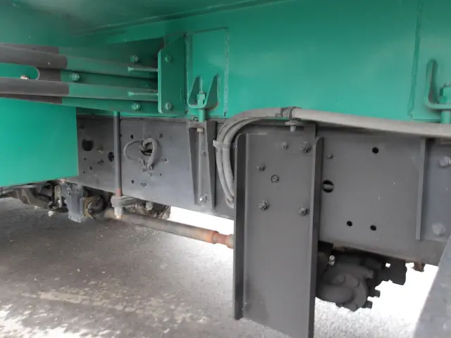 日野 レンジャー 2KG-FC2ABA(2WD)の写真16