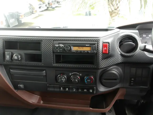 日野 レンジャー 2KG-FC2ABA(2WD)の写真26