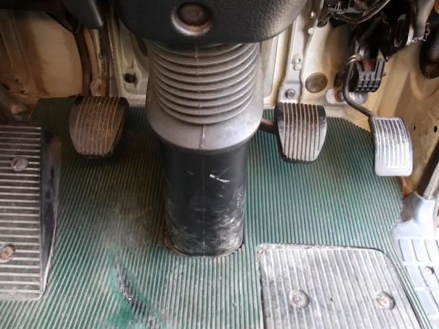 日野 レンジャー BDG-FG8JGWA(2WD)の写真26