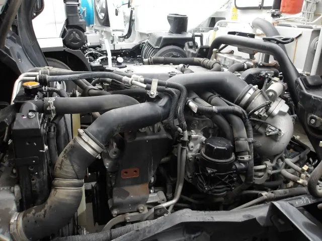 いすゞ フォワード 2RG-FRR90S2(2WD)の写真20