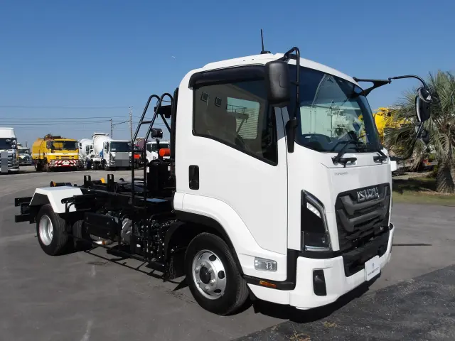 いすゞ フォワード 2RG-FRR90S4(2WD)の写真3