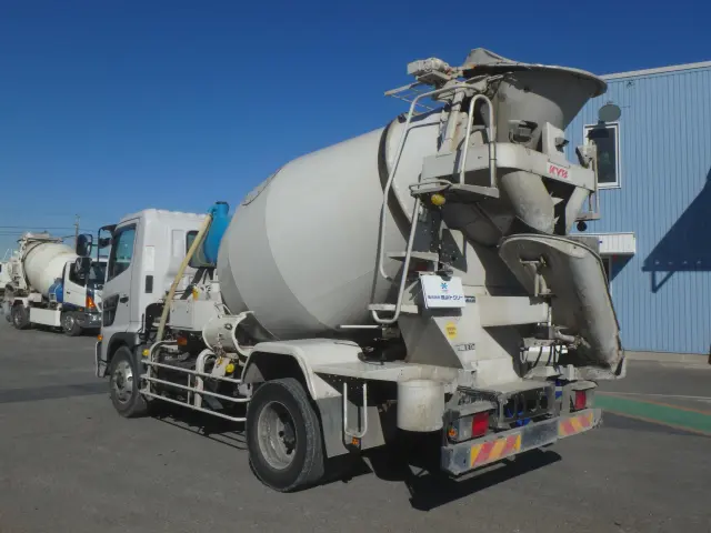 日野 レンジャー 2KG-FJ2ABA(2WD)の写真2