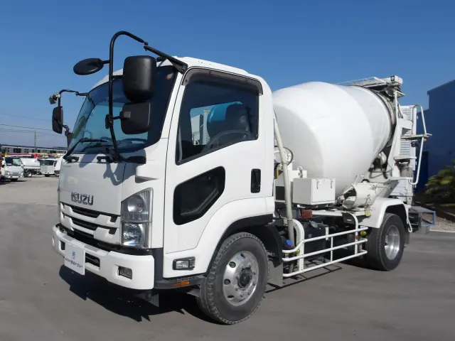 いすゞ フォワード 2PG-FTR90U2(2WD)の写真1