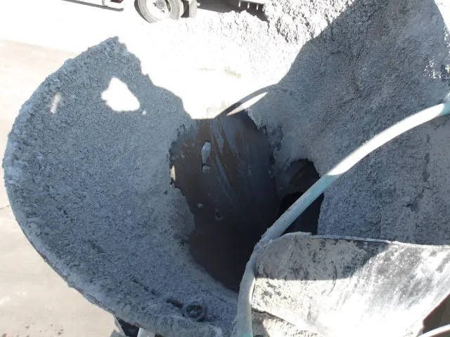 いすゞ フォワード 2PG-FTR90U2(2WD)の写真8