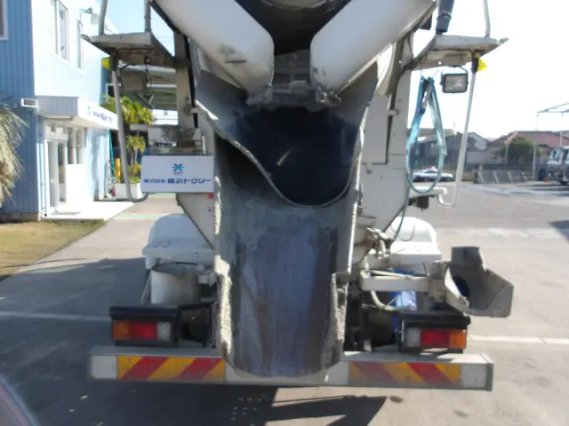 いすゞ フォワード 2PG-FTR90U2(2WD)の写真11