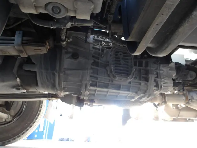 いすゞ フォワード 2PG-FTR90U2(2WD)の写真15