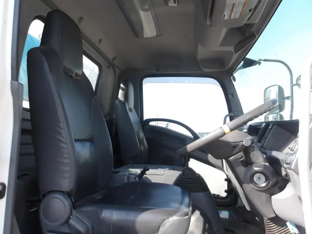 いすゞ フォワード 2PG-FTR90U2(2WD)の写真18