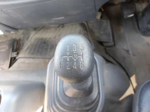 いすゞ フォワード 2PG-FTR90U2(2WD)の写真22