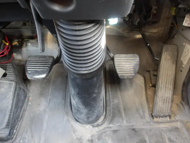 いすゞ フォワード 2PG-FTR90U2(2WD)の写真23