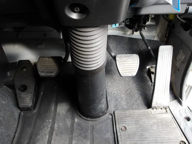 いすゞ ギガ 2PG-CXZ77CT(6x4)の写真24