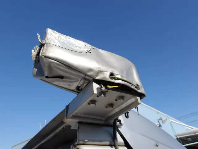 いすゞ フォワード 2PG-FTR90U2(2WD)の写真12