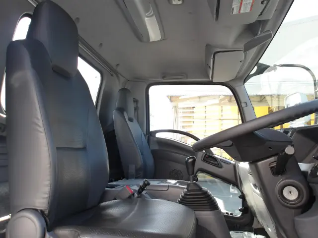 いすゞ フォワード 2PG-FTR90U2(2WD)の写真19