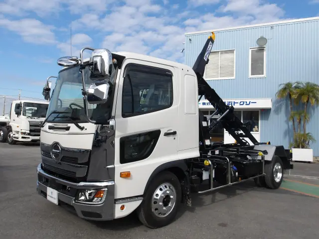 日野 レンジャー 2KG-FD2ABA(2WD)の写真1