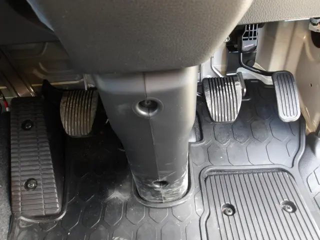 日野 レンジャー 2KG-FD2ABA(2WD)の写真24