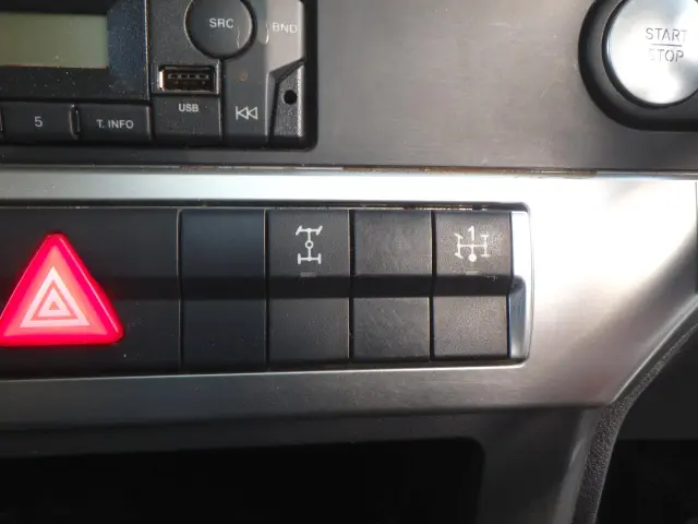 三菱 スーパーグレート 2KG-FV70HY(6x4)の写真23