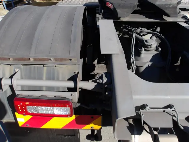 ＵＤ クオン 2RG-GK5DAB(2WD)の写真10