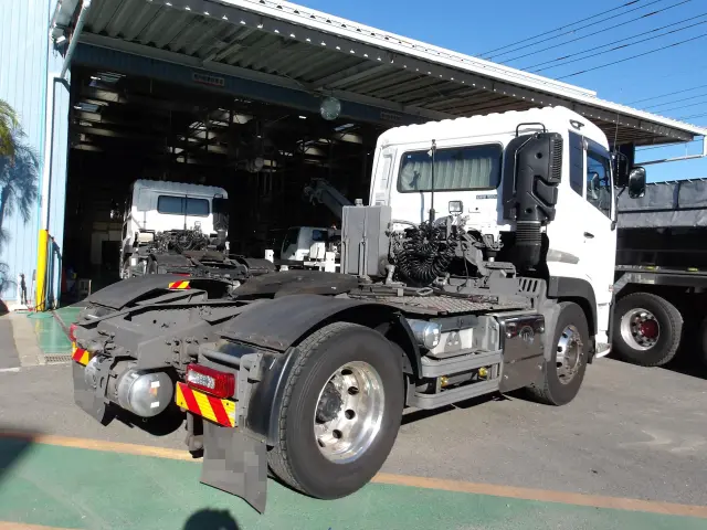 ＵＤ クオン 2RG-GK5DAB(2WD)の写真4