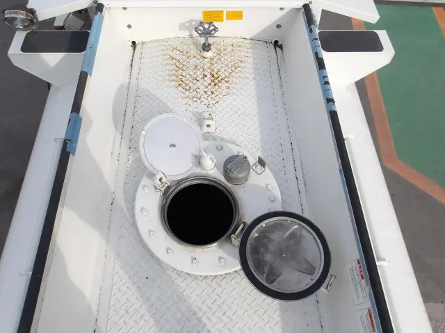 日野 デュトロ TKG-XZU675M(4WD)の写真10