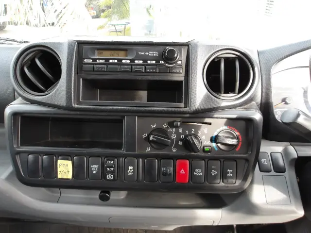 日野 デュトロ TKG-XZU675M(4WD)の写真24