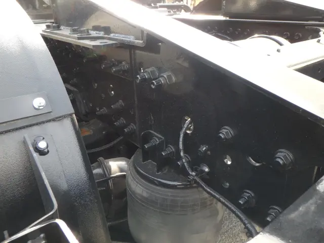 日野 プロフィア QPG-SH1EEDG(2WD)の写真12