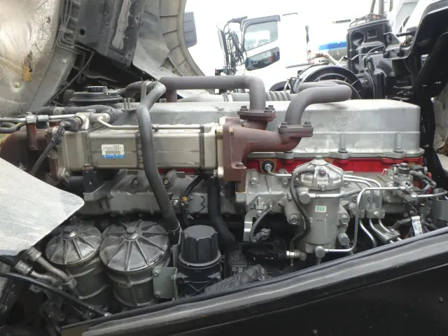 日野 プロフィア QPG-SH1EEDG(2WD)の写真18