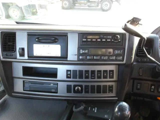 日野 プロフィア QPG-SH1EEDG(2WD)の写真23