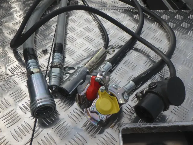 三菱 スーパーグレート 2RG-FP84VDR(2WD)の写真10