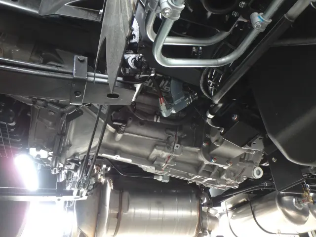 三菱 スーパーグレート 2RG-FP84VDR(2WD)の写真16